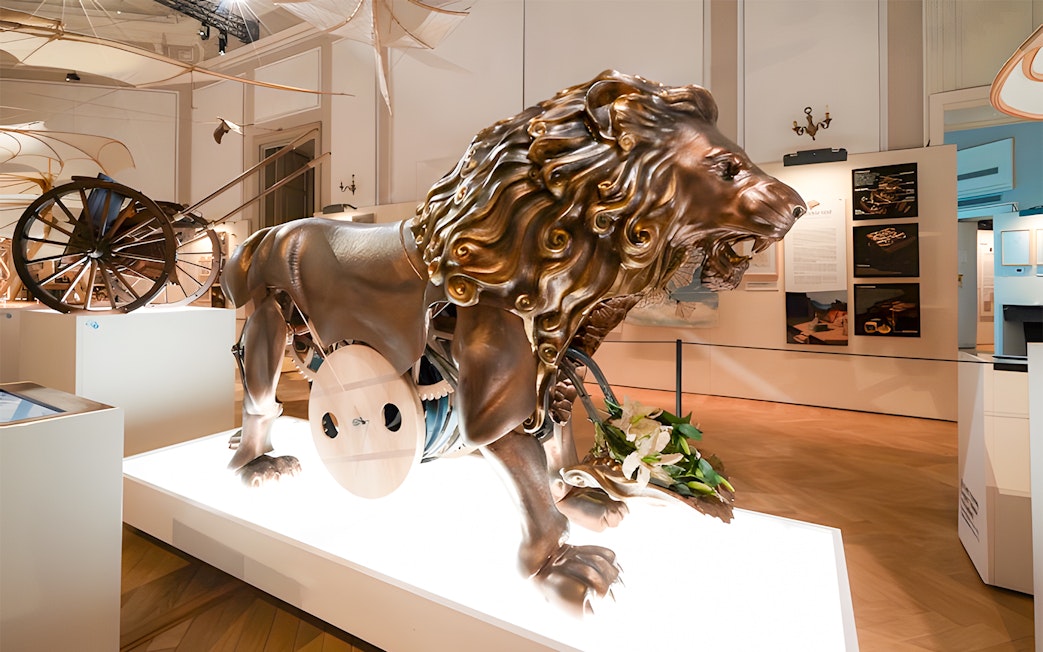 Mechanical lion exhibit at Leonardo3 Museum, Milan.