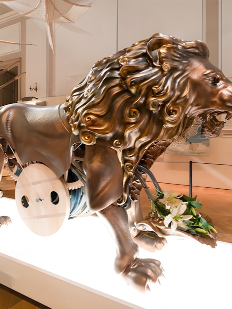 Mechanical lion exhibit at Leonardo3 Museum, Milan.