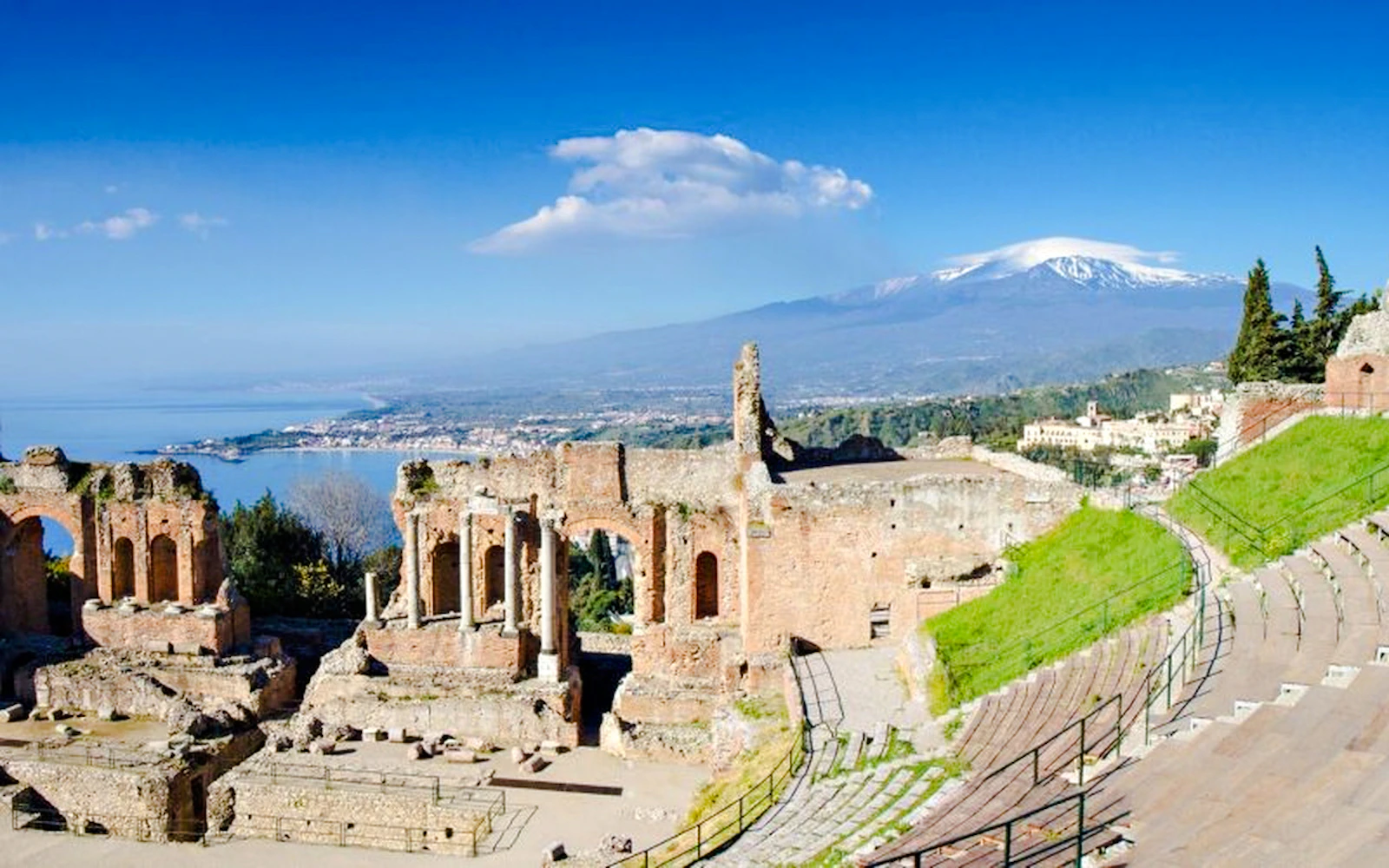 Taormina & Castelmola Guided Tour with Hotel Transfers
