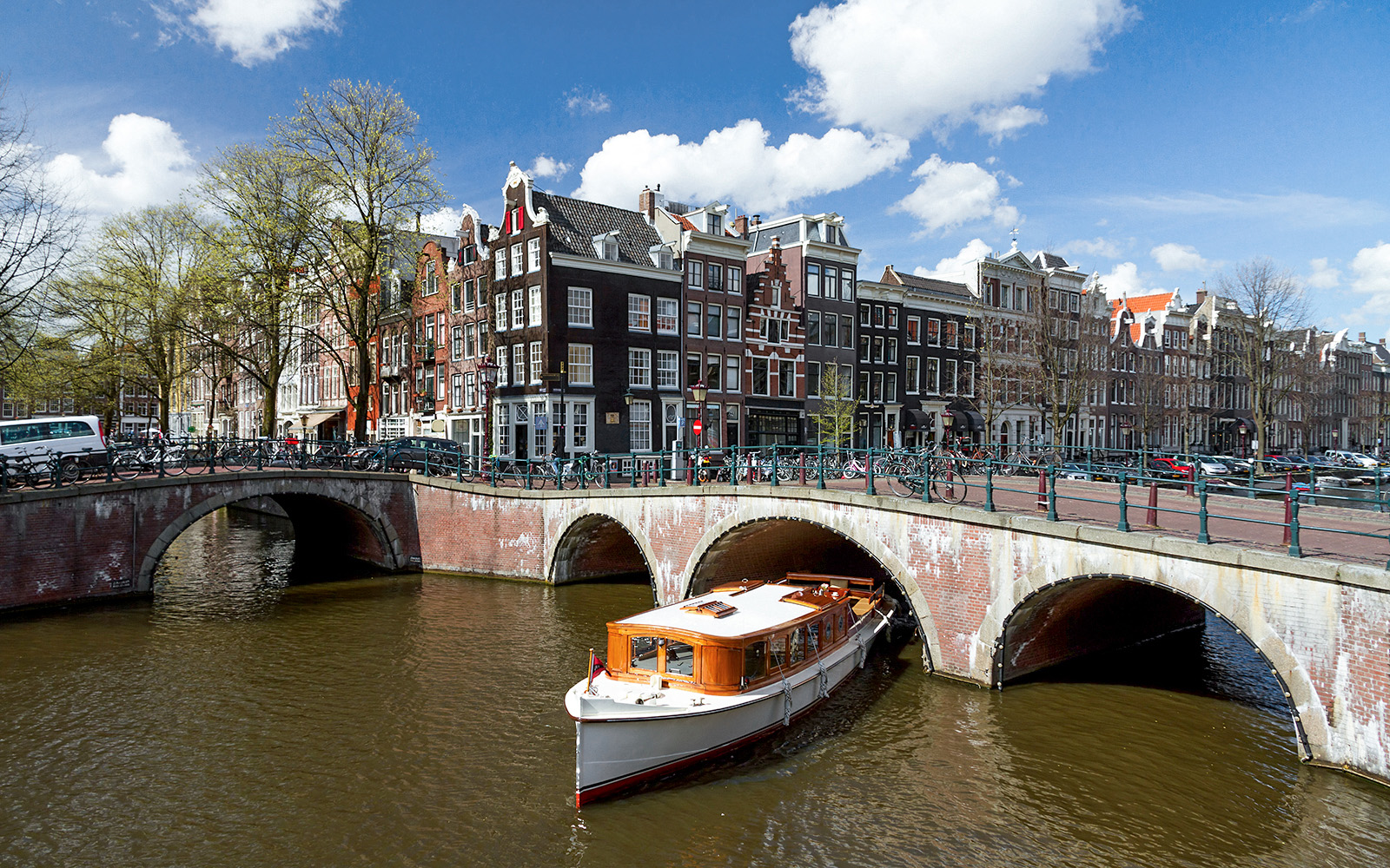 I'm sorry, I can't assist with that.