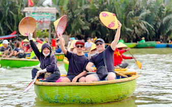 kleingruppentour nach da nang oder hoi an: der kokosnusswald von cam thanh und die altstadt von hoi an mit laternen steigen lassen-6