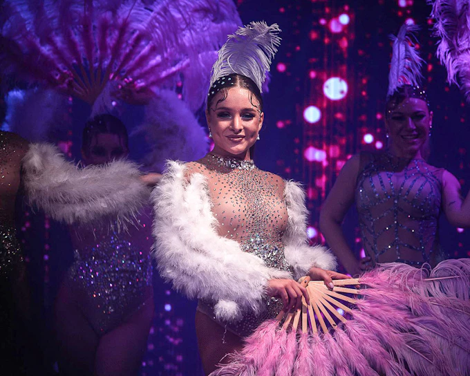 Prague Cabaret Show Tickets with 4-Course Dinner