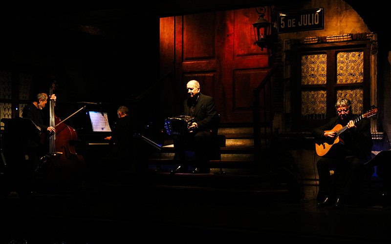 Tango musicians performing at Aljibe Tango Show in Buenos Aires.