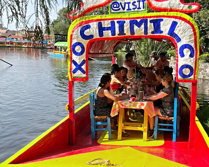 Xochimilco Boat Tour with Mexican Tacos, Unlimited Drinks & Games