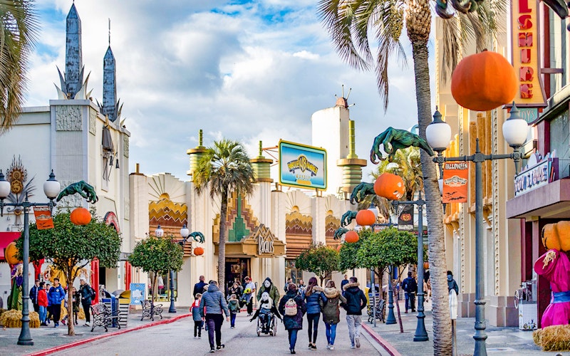 Combo (Save 5%): Parque Warner Tickets + Zoo Aquarium Madrid Skip-The-Line Tickets — gallery 5