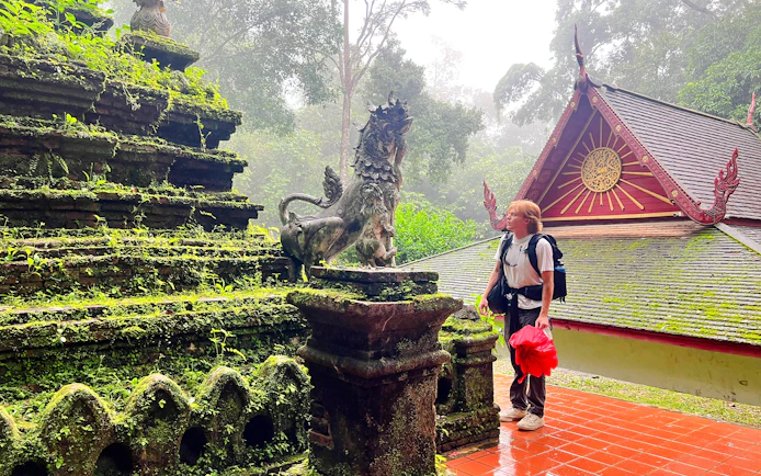 Chiang Mai Sunrise Almsgiving & Local Morning Market Walk