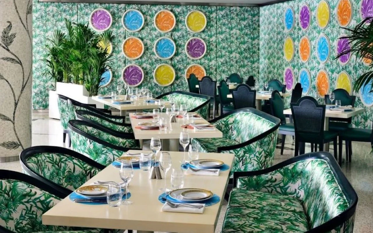 Giardino-Frühstücksbuffet: Internationales Buffet mit Live-Kochstationen und Außenterrasse — 4