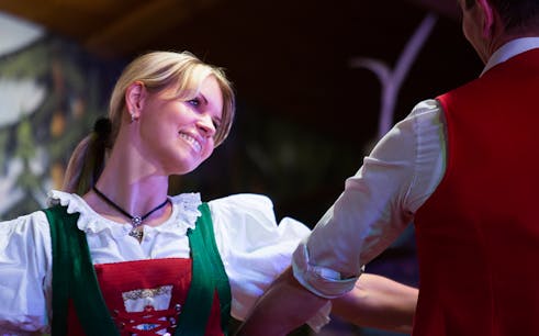 Tyrolean Evening Folk Show with the Gundolf Family