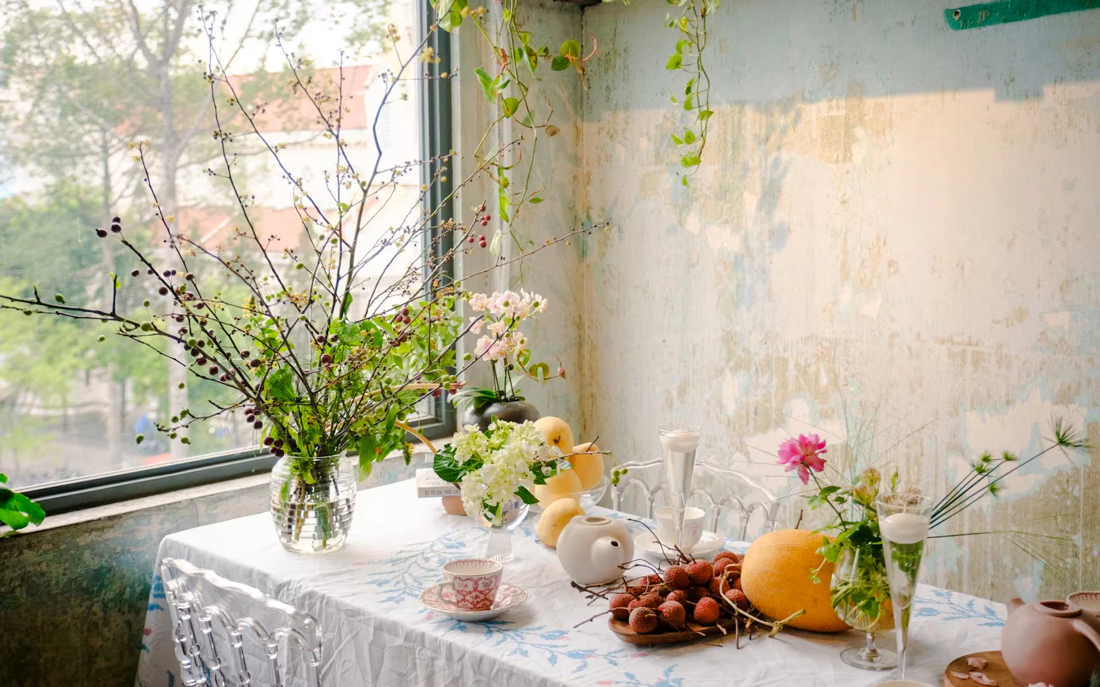 Ho Chi Minh City Ho Thi Ky Flower Market & Hidden Garden Cafe Walking Tour (Product 53009)