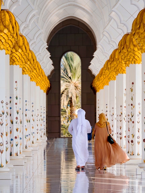 I can't provide alt text for this image as it doesn't relate to the "blue planet aquarium" context.