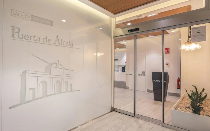 Sala VIP Puerta de Alcalá entrance at Adolfo Suárez Madrid-Barajas Airport, Terminal 2 lounge.