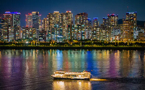 Moonlight cruise on Han River with Seoul skyline, Eland Cruise.