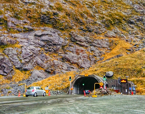 queenstown milford sound, Túnel Homer
