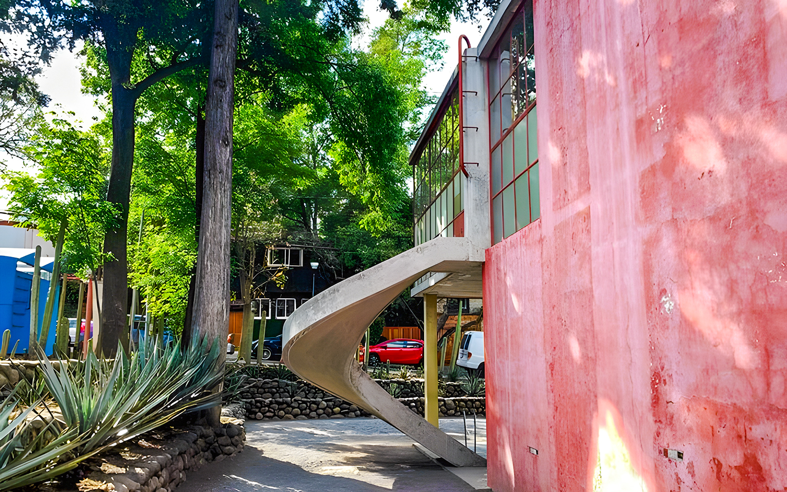Curved staircase at Museo Casa Estudio Diego Rivera y Frida Kahlo, Mexico City.