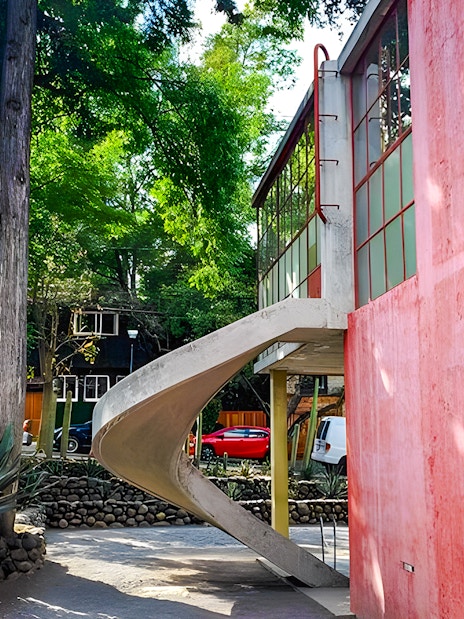 Curved staircase at Museo Casa Estudio Diego Rivera y Frida Kahlo, Mexico City.