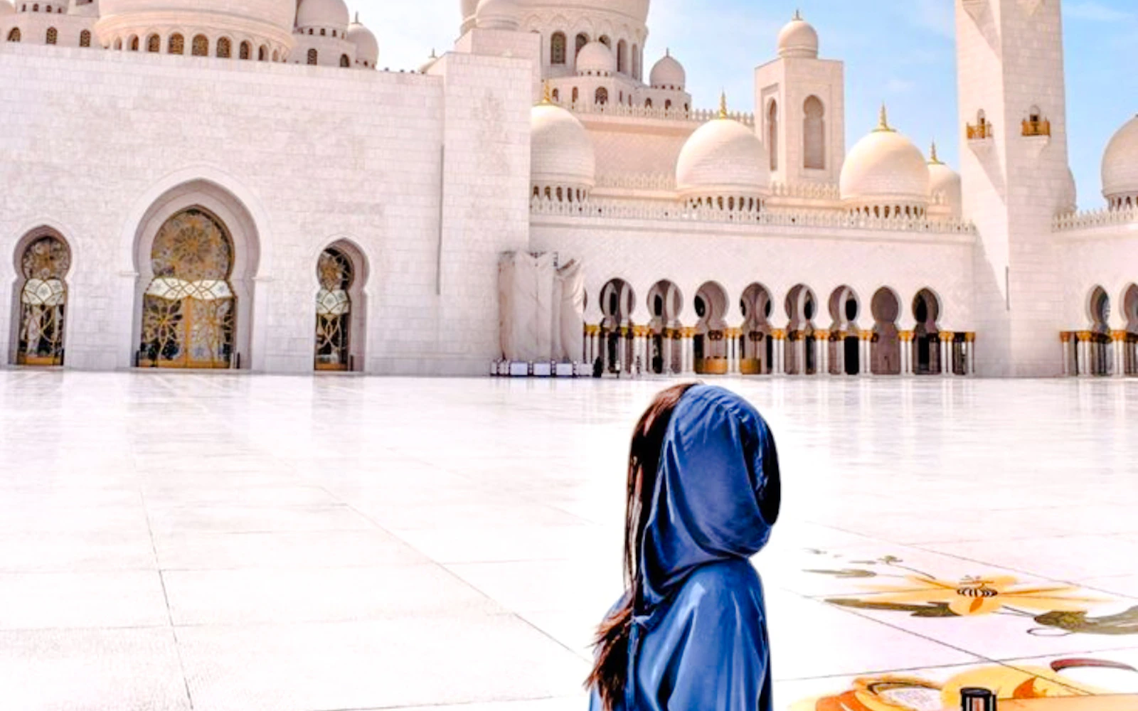 Abu Dhabi City Tour with Sheikh Zayed Grand Mosque and Qasr Al Watan Entry Image 2