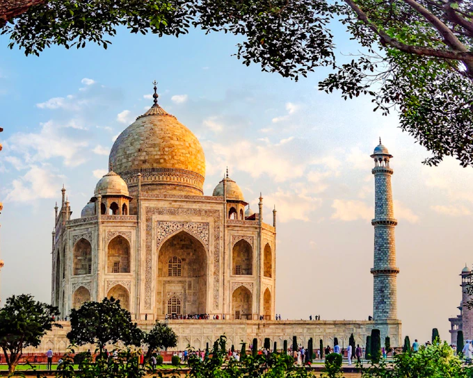 From Delhi: Taj Mahal & Agra Private Day Trip with 5* Lunch