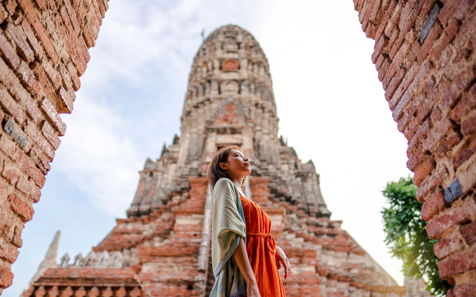 From Bangkok: Ayutthaya Historical Park and Lopburi Monkey Temple Small-Group Tour
