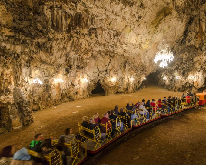 From Ljubljana: Postojna Cave & Predjama Castle Guided Tour