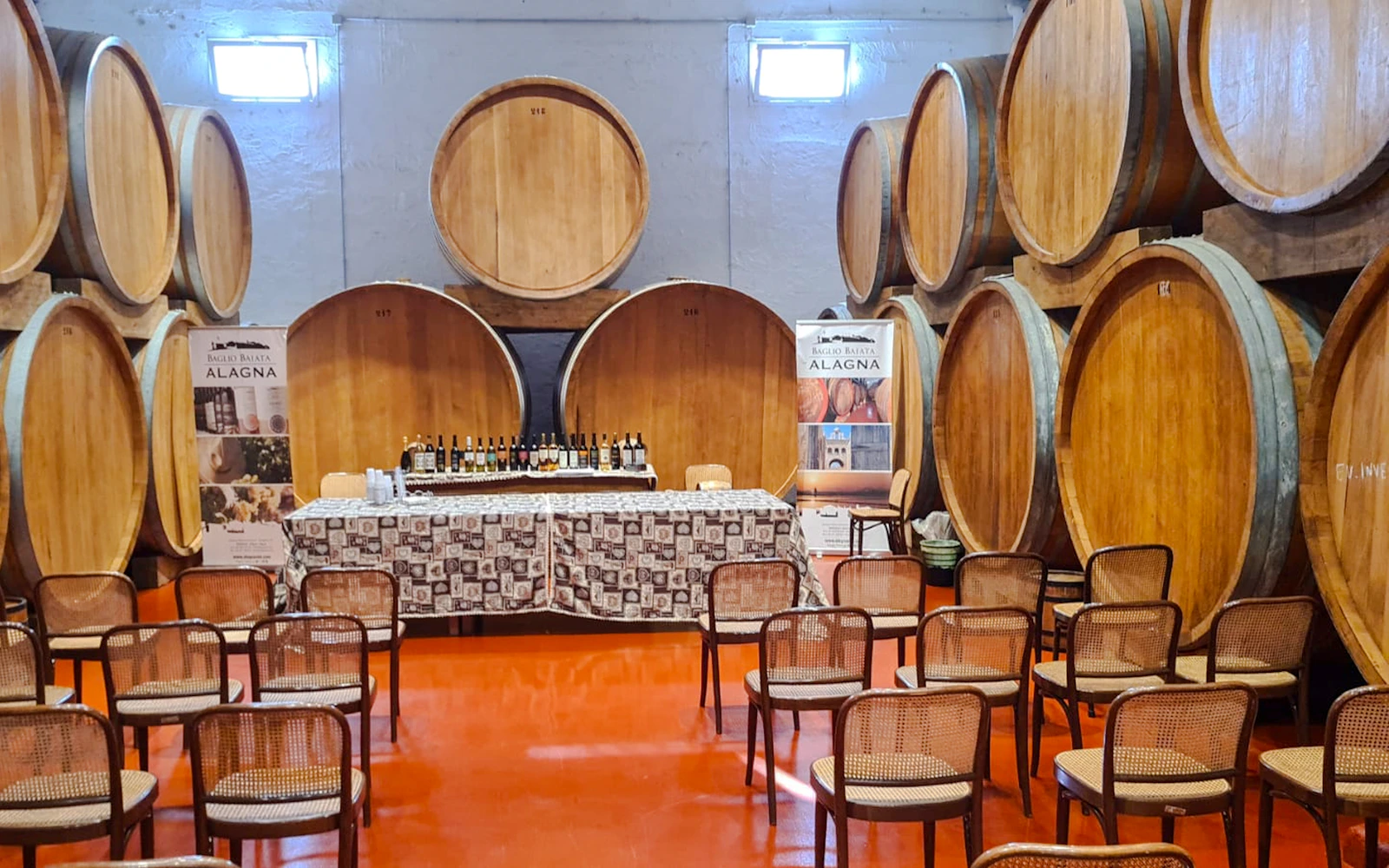 Marsala Private Winery Tour with Wine Tasting and Light Lunch