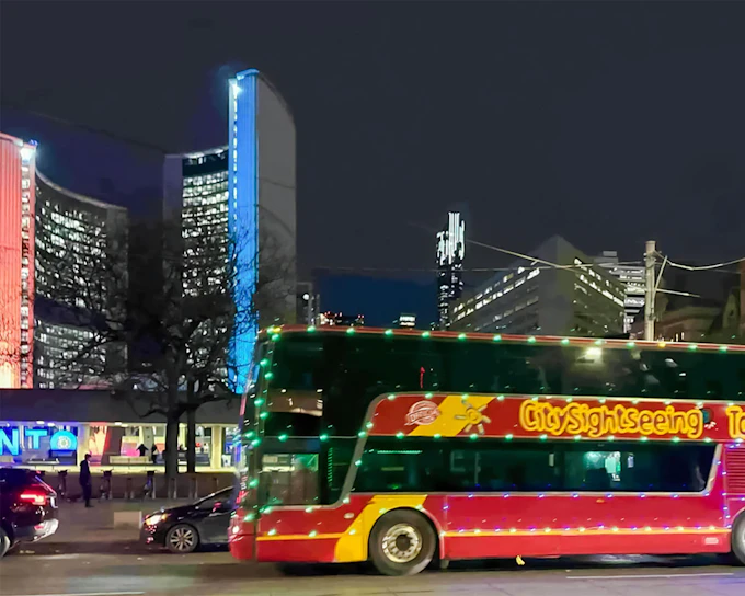 City Sightseeing: Toronto Festive Lights Panoramic Tour
