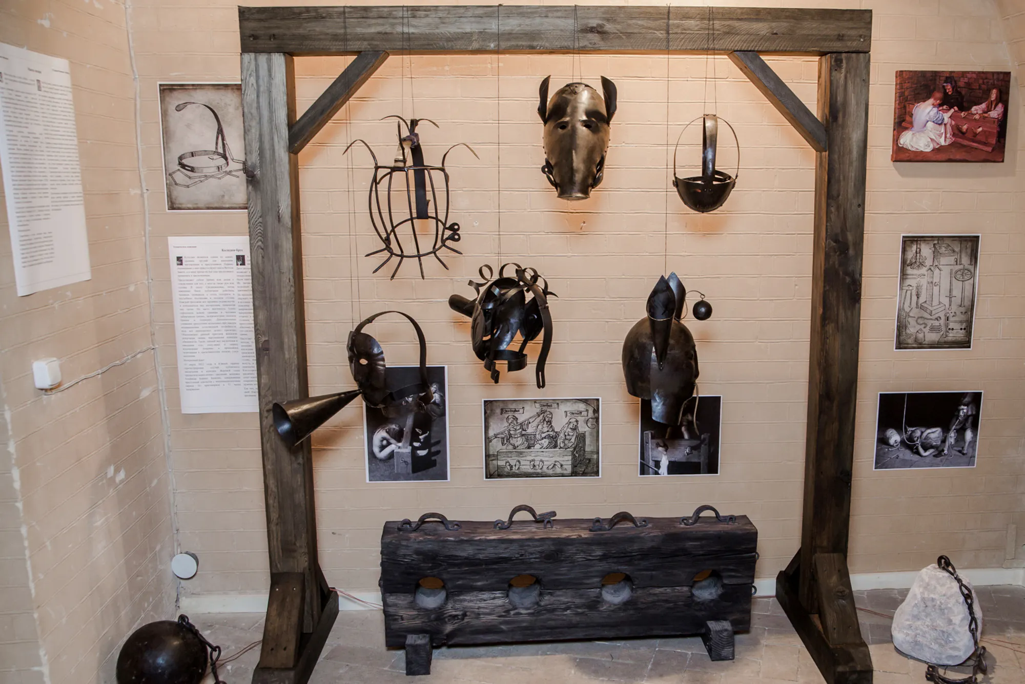 Medieval torture devices display at the Medieval Torture Museum in Hollywood, Los Angeles.