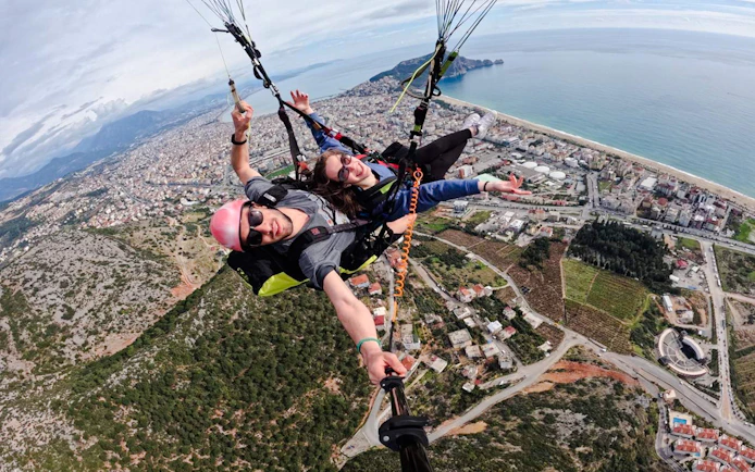 From Antalya: Alanya Paragliding Experience with Cleopatra Beach Landing