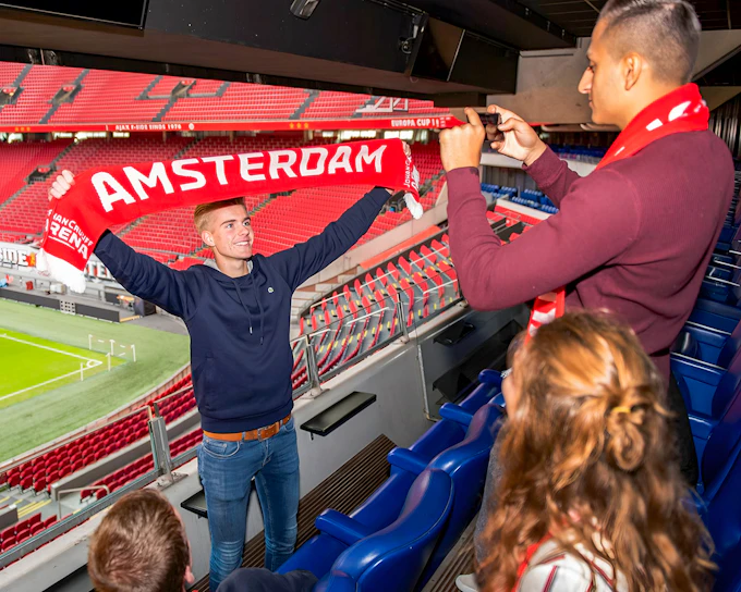 Johan Cruijff ArenA Stadium VIP Tour with a Drink and Scarf