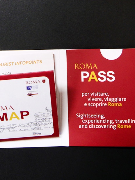 Roma Pass and map for sightseeing and travel in Rome.