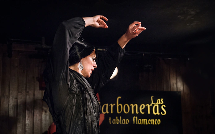 Flamenco dancer performing at Tablao LAS CARBONERAS in Madrid.