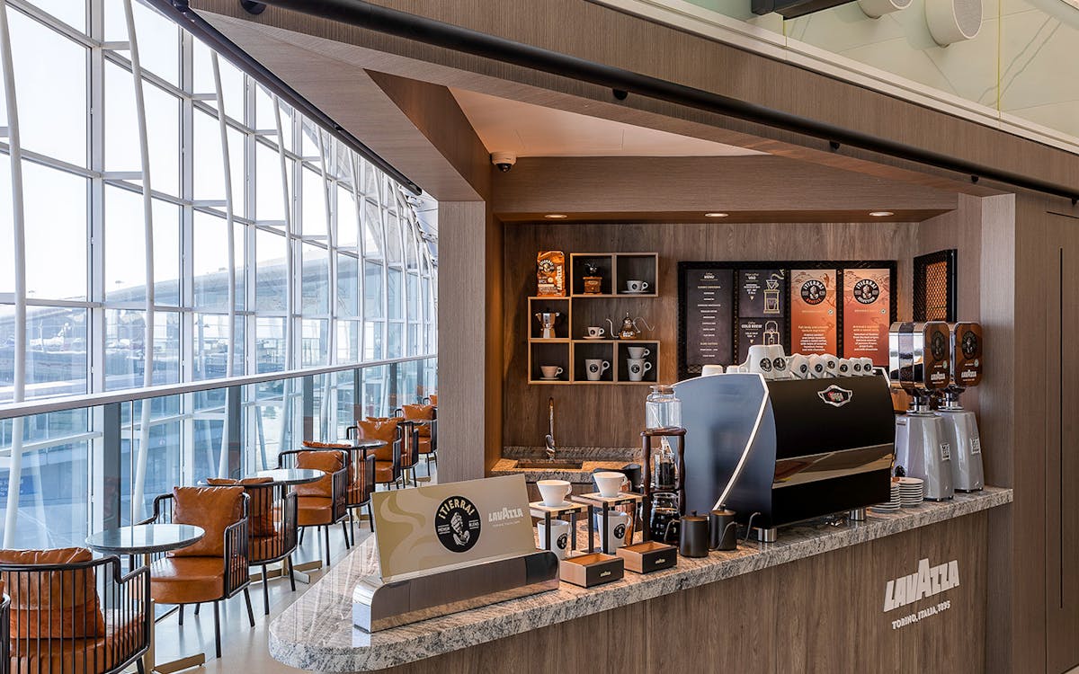 plaza premium lounge access at hong kong international airport: t1-14 plaza premium lounge access at hong kong international airport: t1-14