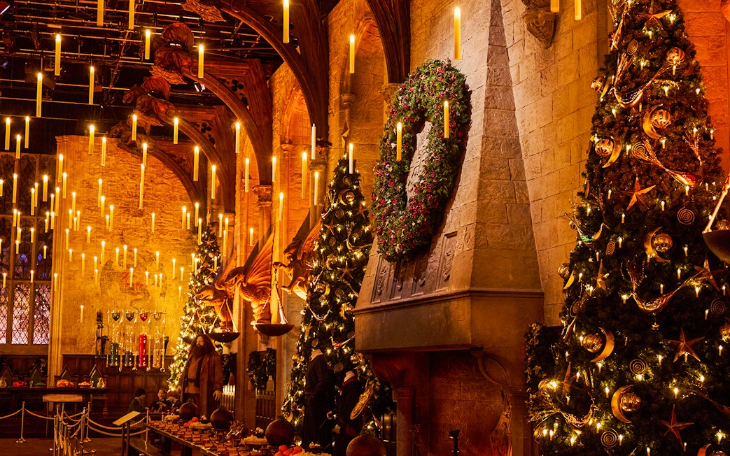 Great Hall decorated for Christmas at Hogwarts, The Making of Harry Potter Studio Tour, Tokyo.