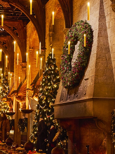 Great Hall decorated for Christmas at Hogwarts, The Making of Harry Potter Studio Tour, Tokyo.