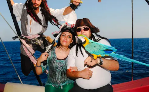 antalya: lara korsan tekne turu – öğle yemeği, sınırsız alkolsüz i̇çecekler ve otel transferleri dahil-1
