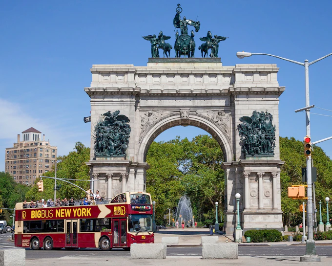 Big Bus: New York City Hop-on Hop-off Bus Tour