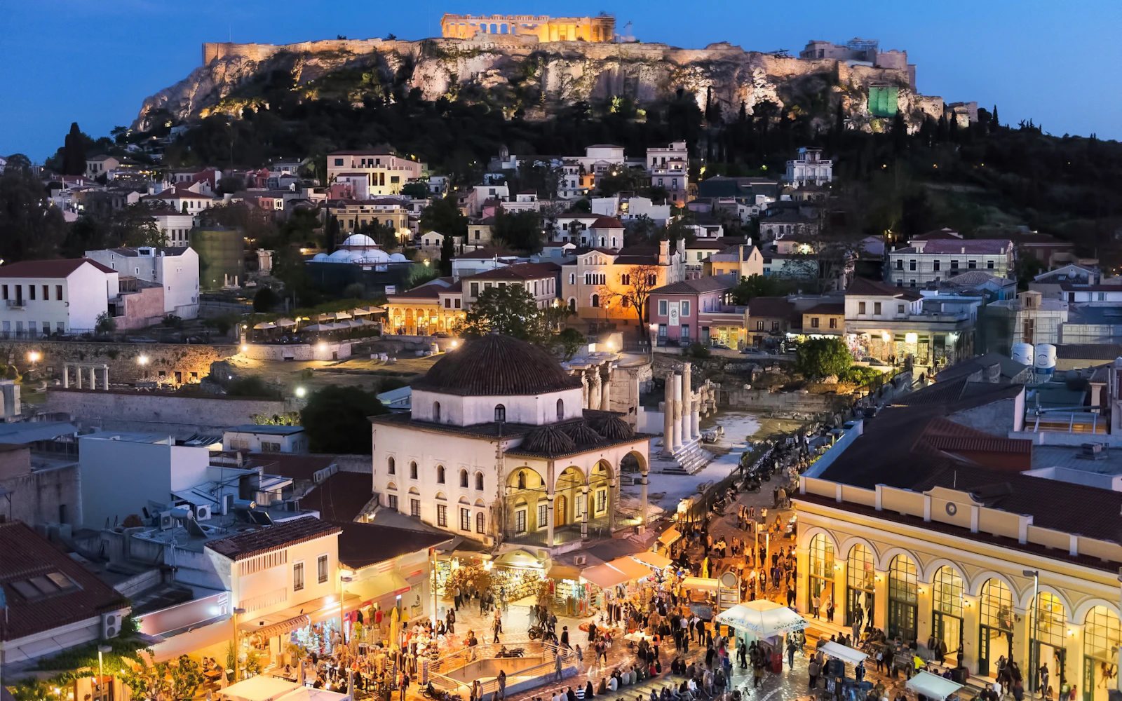 Athens Night Driving Tour with Hotel or Piraeus Port Pickup and Drop-off