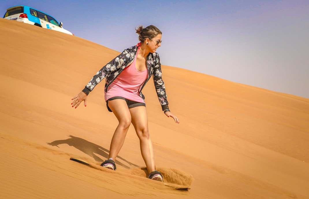 sandboarding en dubai