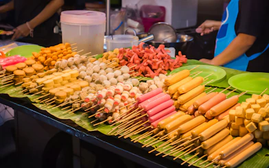 Ho Chi Minh City Street Food Walking Tour with Tastings in District 4