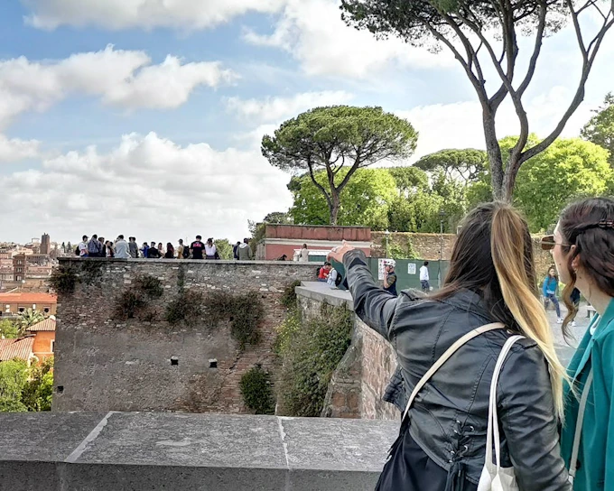 Rome Guided Electric Golf Cart City Tour of Landmarks and Hidden Gems (Product 52308)