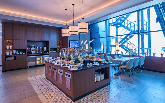 Buffet area at Sapphire Lounge, T3, International Departures, near Gate 7.