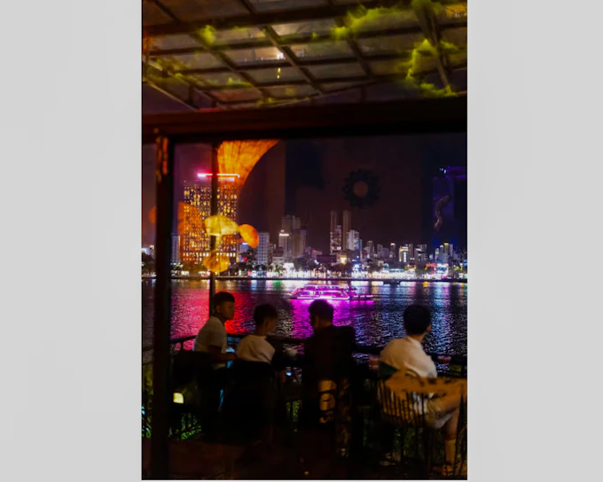 Da Nang Night Walking Tour with Hidden Bars and Night Market (Product 56093)