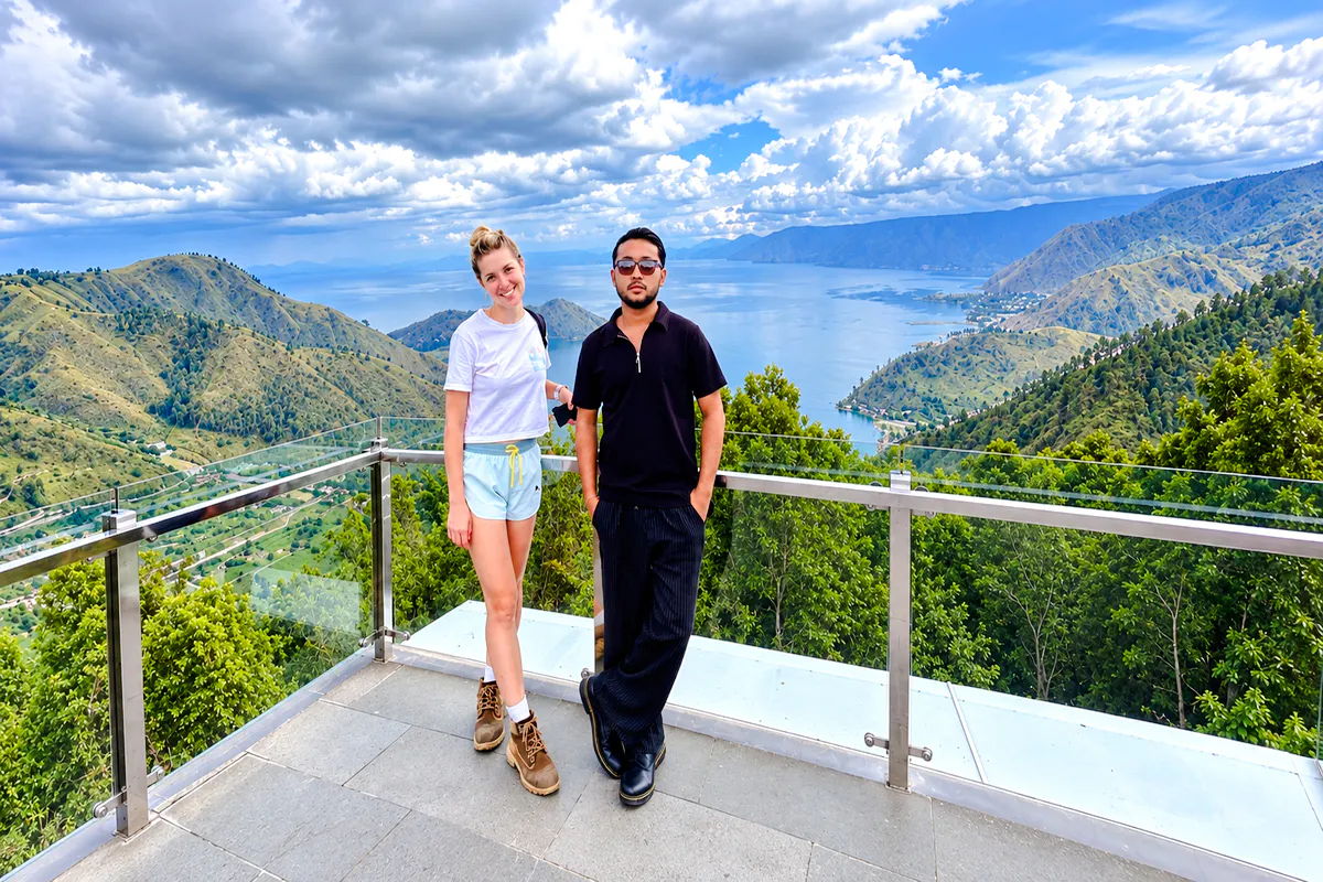 Medan: Day Trip to Lake Toba & Sipiso Piso Waterfall