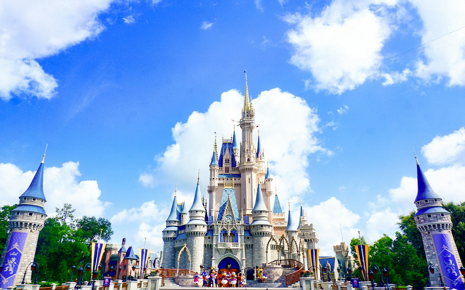 Cinderella Castle at Magic Kingdom, Walt Disney World, Orlando.