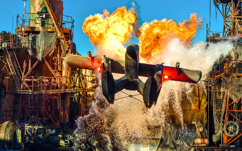 Seaplane stunt with explosion at Universal Studios Hollywood show.