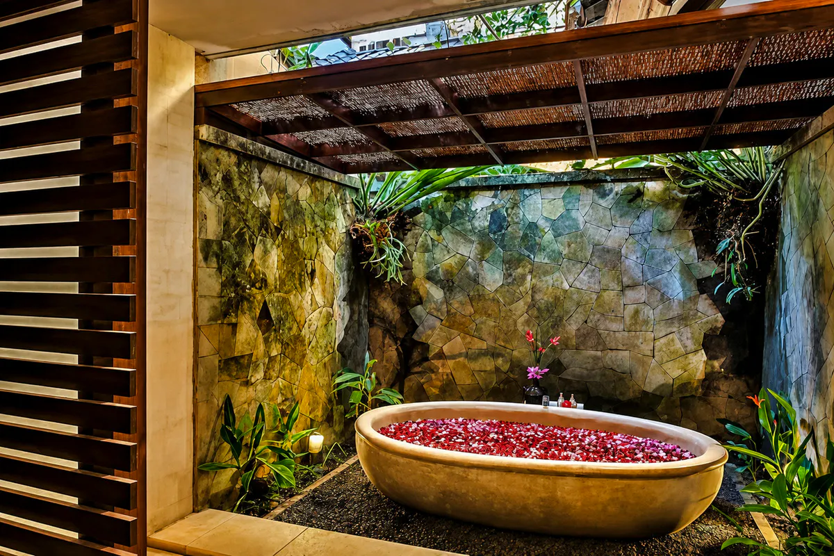 ubud balinese spa and massage in rice-field setting-6