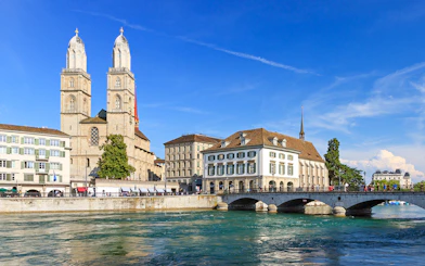 Grossmünster church and Limmat River on Zürich city tour.