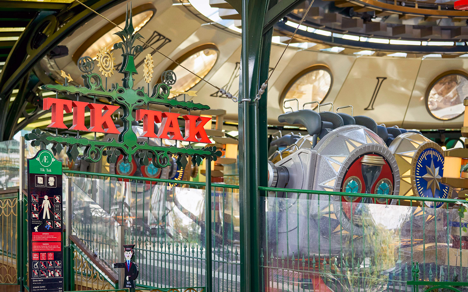 tivoli gardens copenhagen