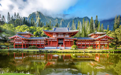 Byodo-In Temple with lush greenery in the Valley of the Temples, Oahu, Hawaii.