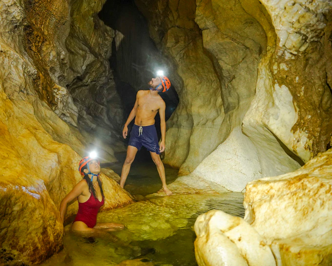 From Hanoi: Ba Be National Park 3-Day Tour with Caving and Kayaking