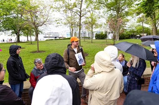 Geführte Tour zur Freiheitsstatue und Ellis Island mit Fährentransfers